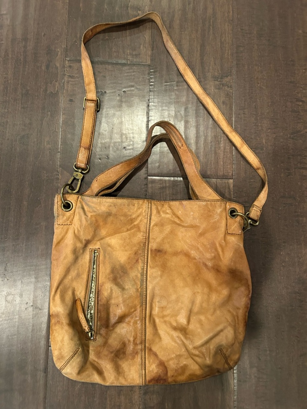 HOBO Tan Leather Crossbody Hobo Bag - Picture 4 of 5